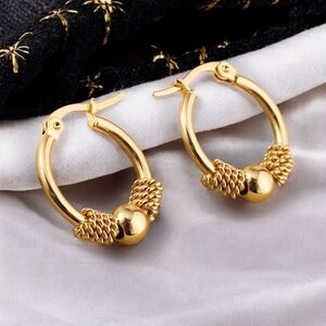 🆕️18K Gold Plated Hoop Earrings with Textured Accents - Chic, Dainty & Timeless